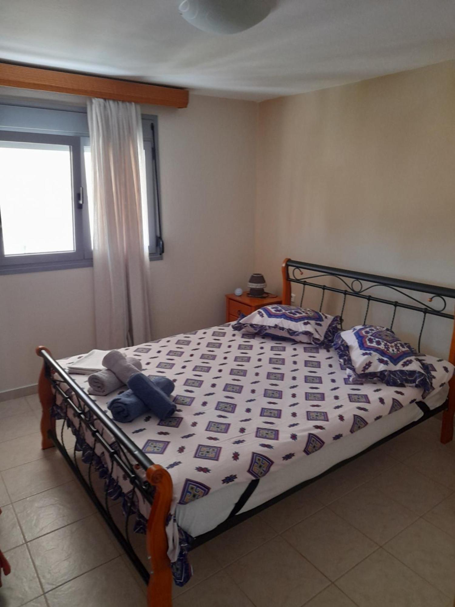 Dominikis Appartment Néa Péramos Eksteriør bilde